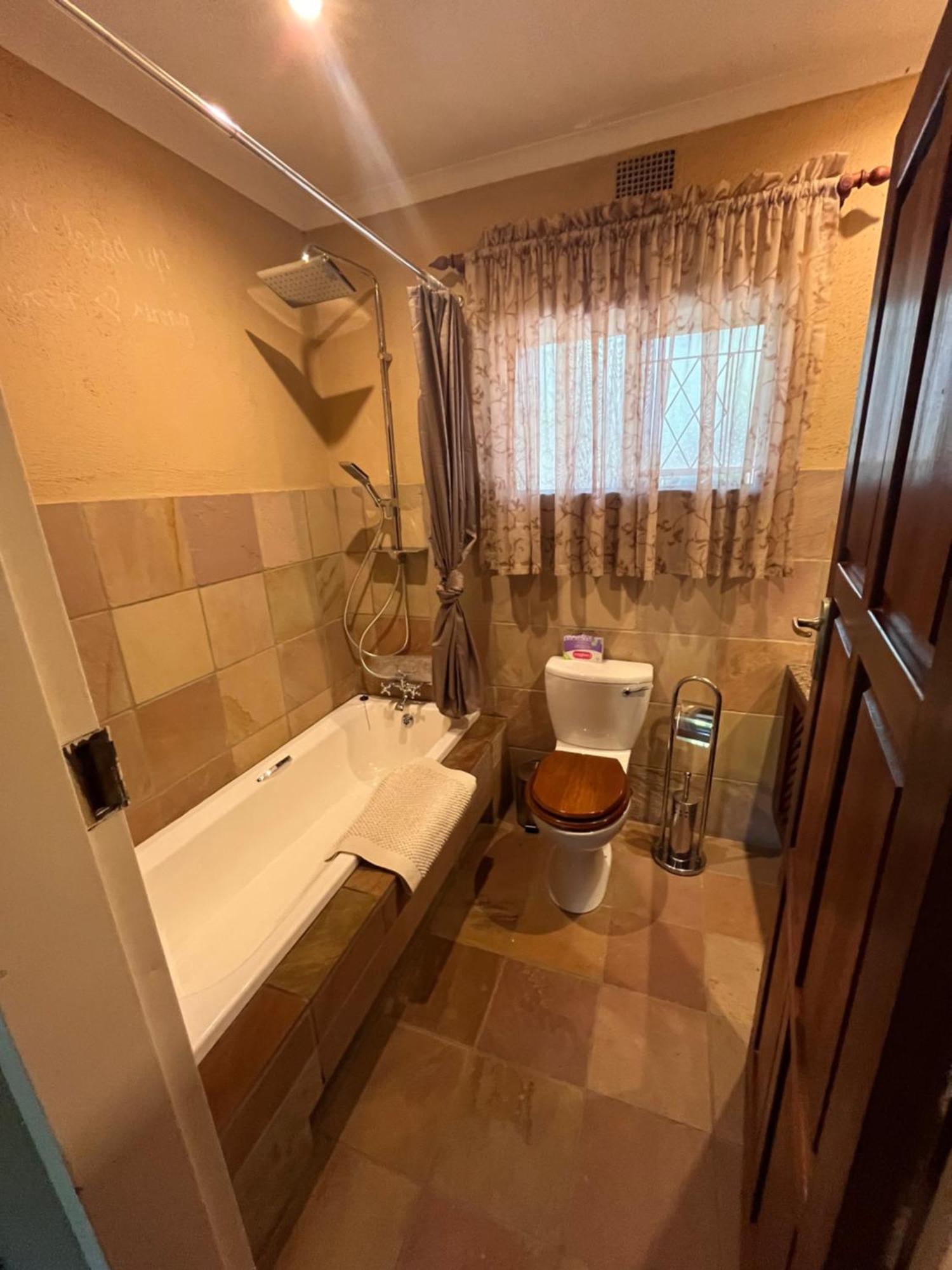 Green Pascua Bed And Breakfast Roodepoort Exterior photo